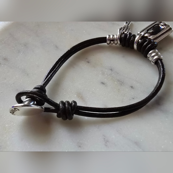 Unode50 Lock Bracelet - Picture 3 of 4